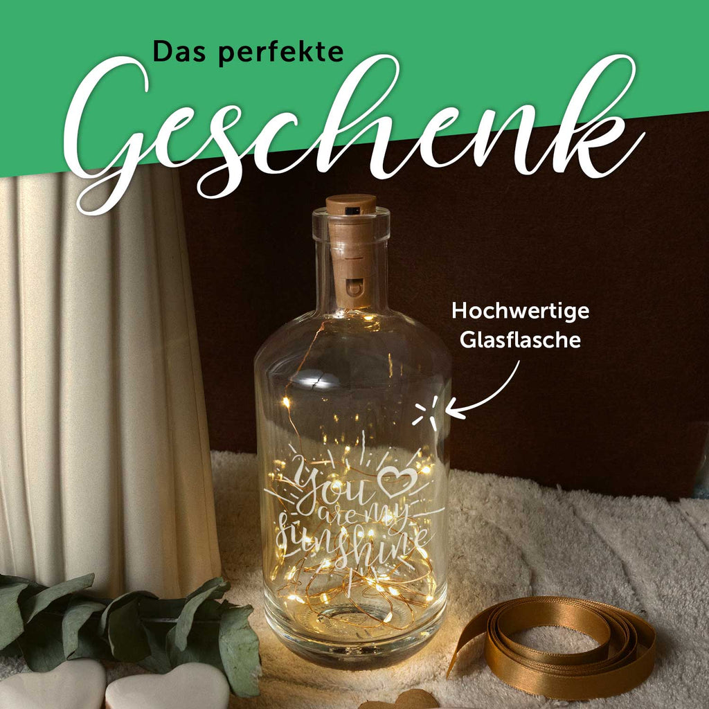 Flaschenlicht mit LED-Lichterkette und Gravur "You are my sunshine"