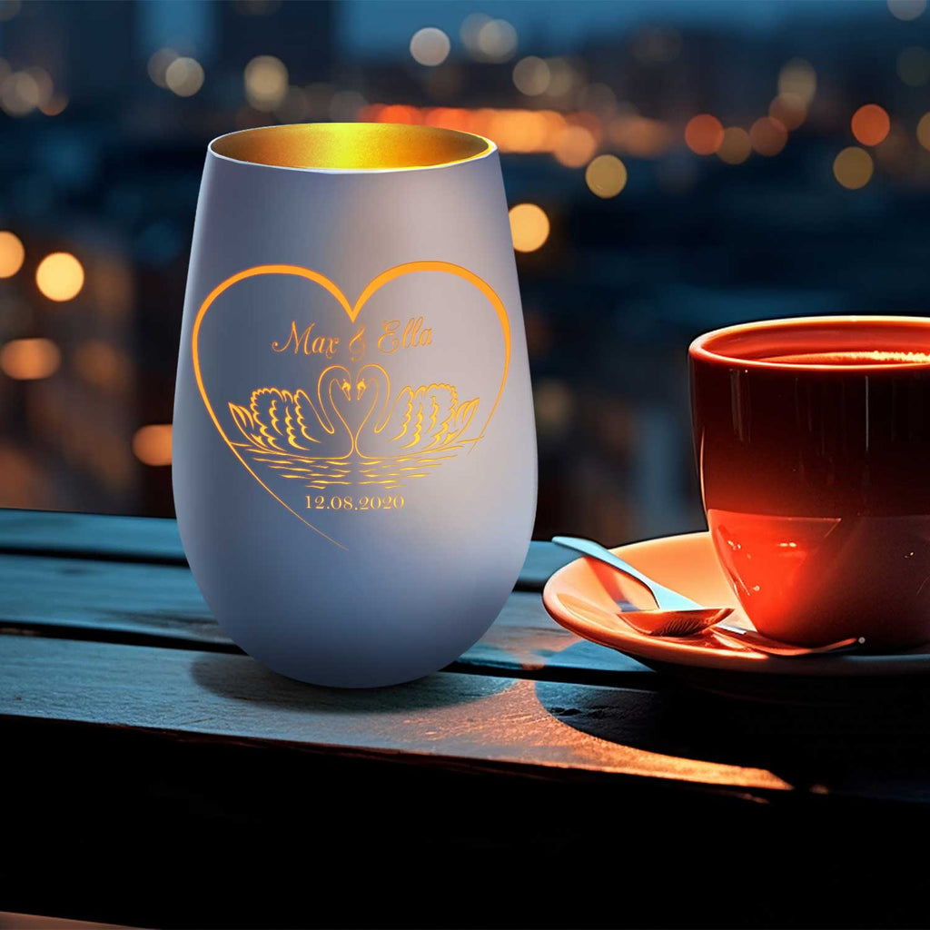 Deko Windlicht aus Glas mit Gravur - Schwanenherz - Personalisiert mit Namen & Datum