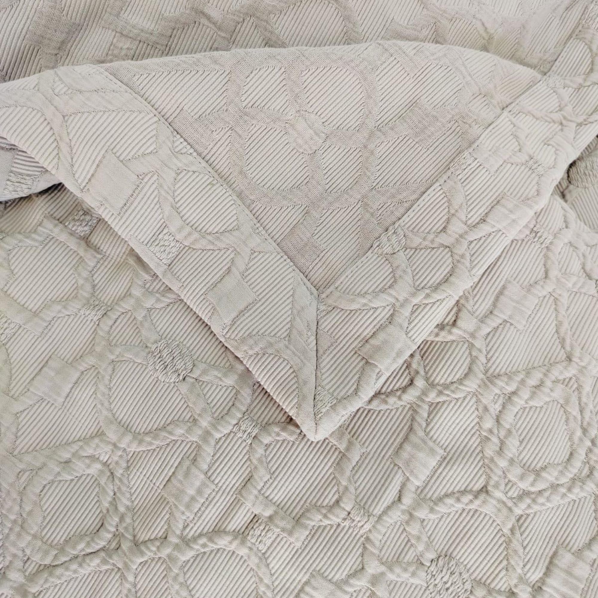 Arabesque Baumwolle Matelassé Tagesdecke