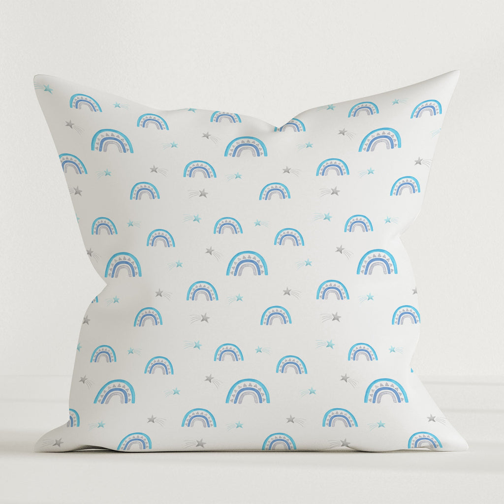 “Blue Rainbows” Premium Kinder Dekokissen