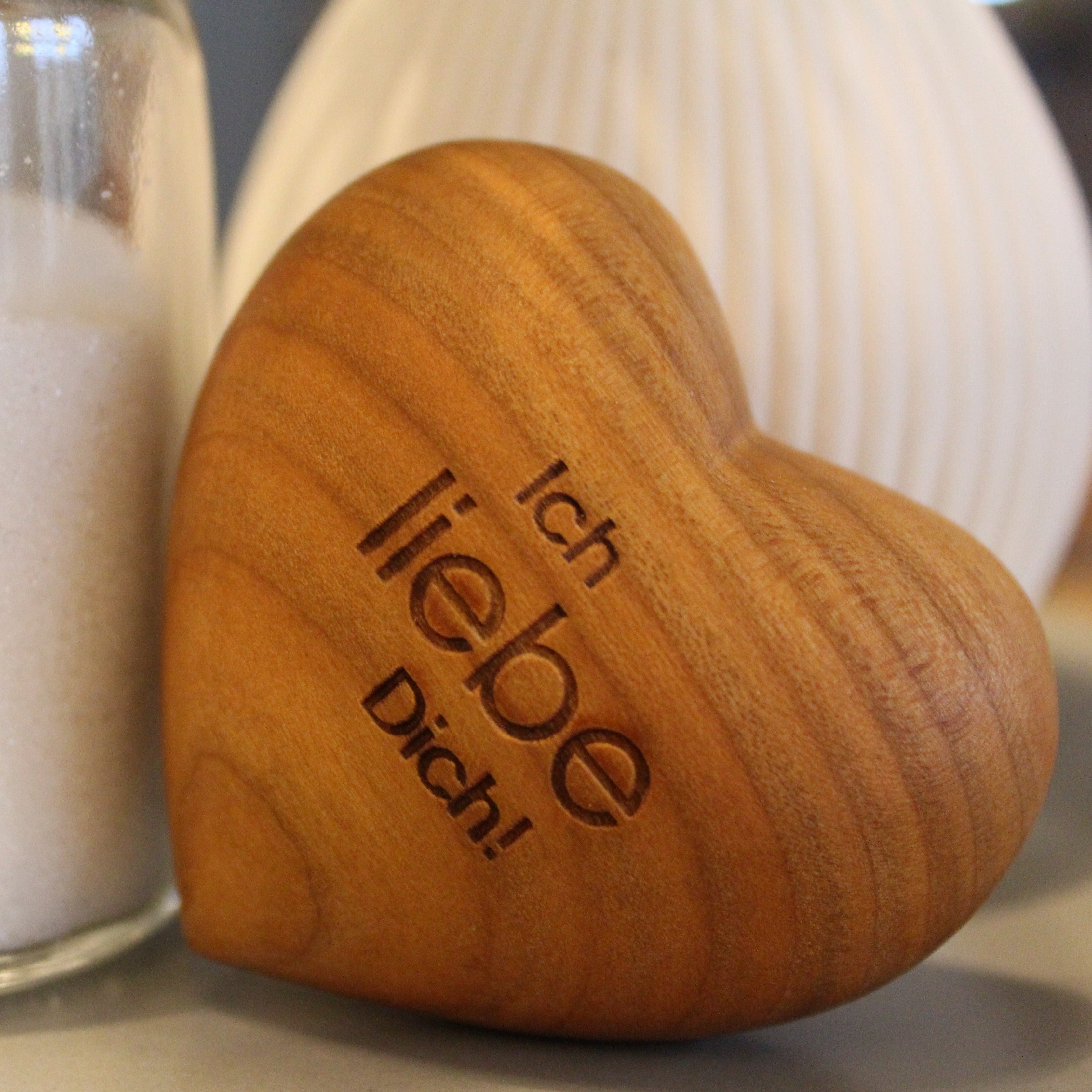 Thankgoods Wooden Heart I love you