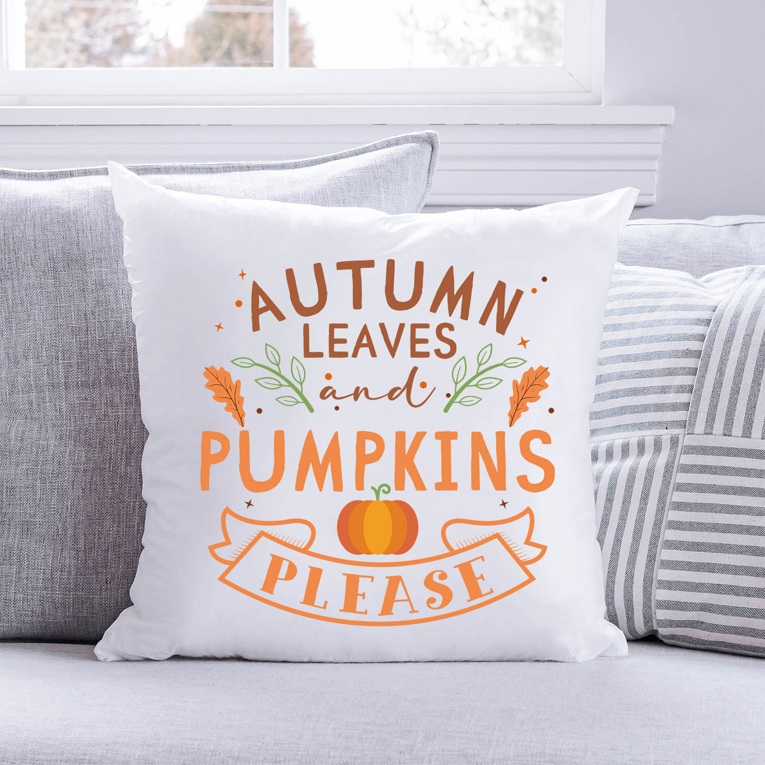 Bedrucktes Kissen mit Spruch Autumn leaves and Pumpkins please