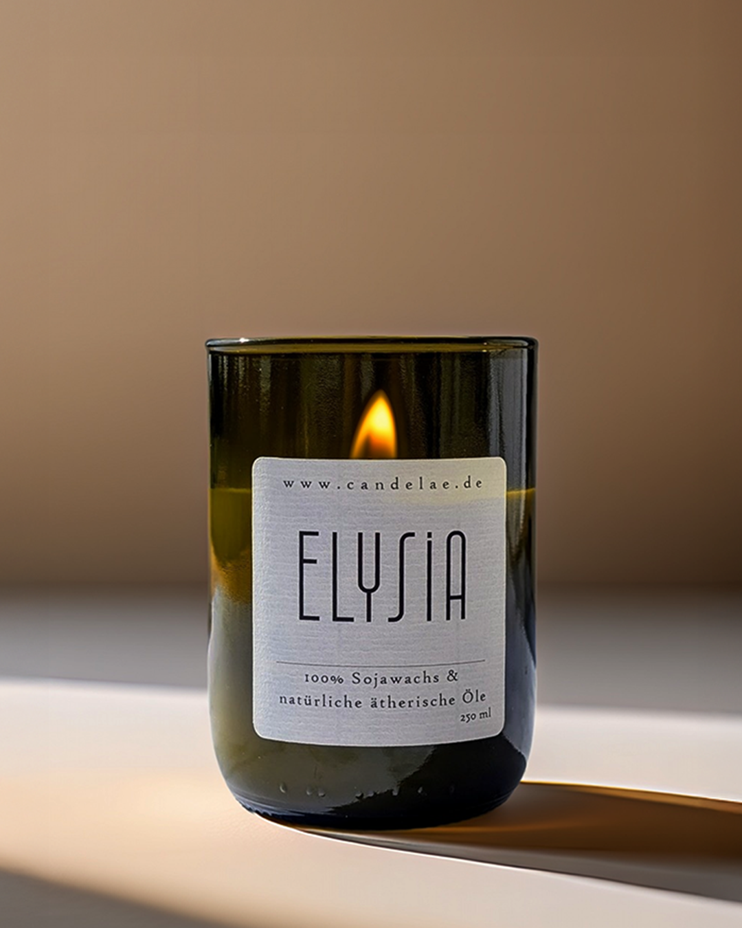 Elysia Scented Candle – Soy Wax Candle with Woody-Floral Notes