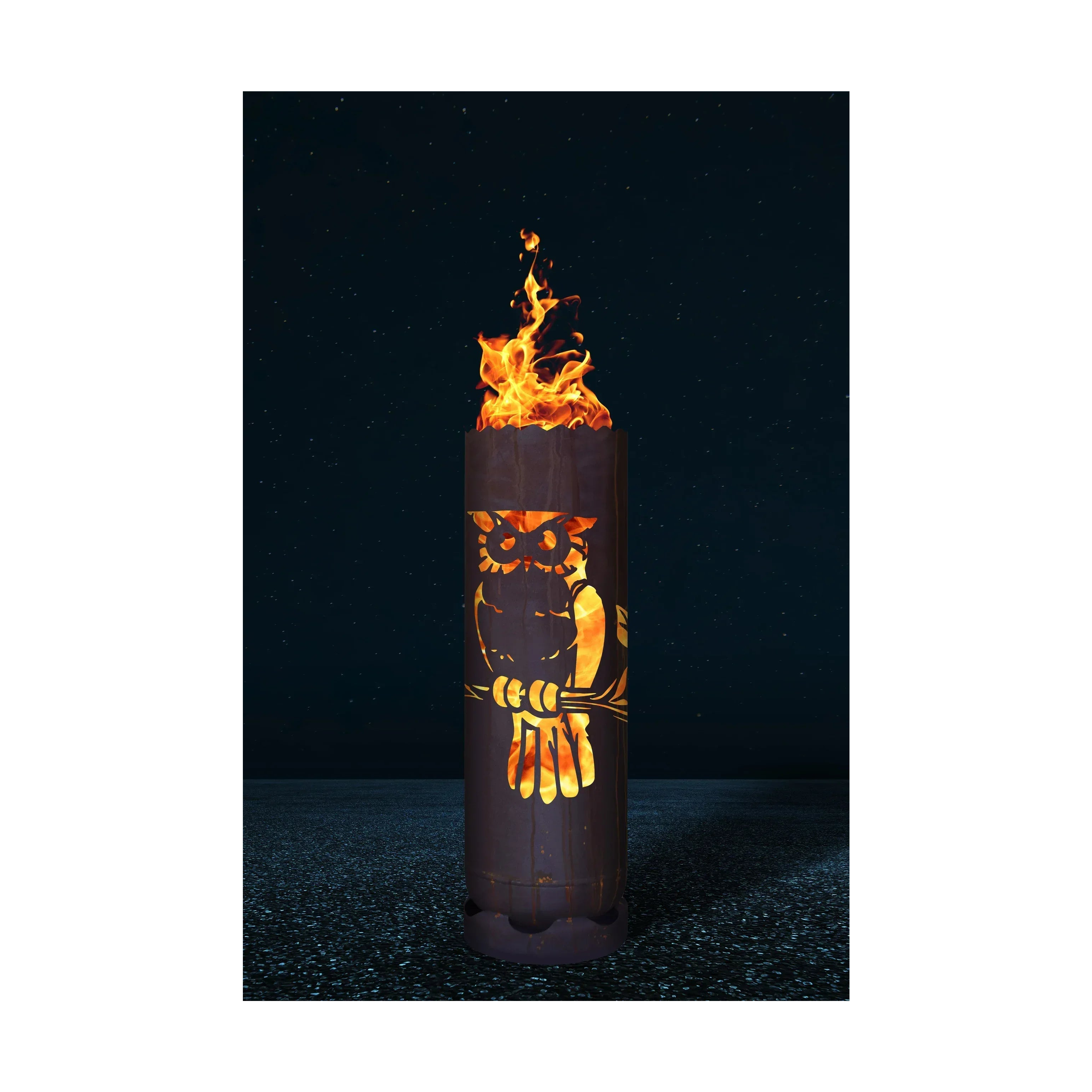 Feuertonne „Eule“: zylindrische Stahltonne mit Eulenmotiv und offenen Flammen oben.