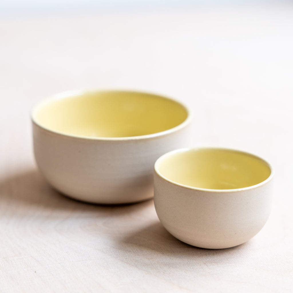 KUMO Flat White gelb | handgemachte Keramiktasse
