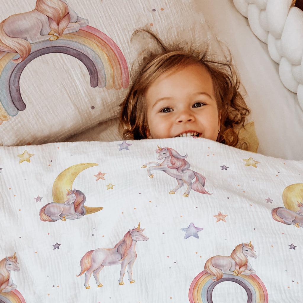 "Regenbogen Einhorn" Premium Kinderbettwäsche