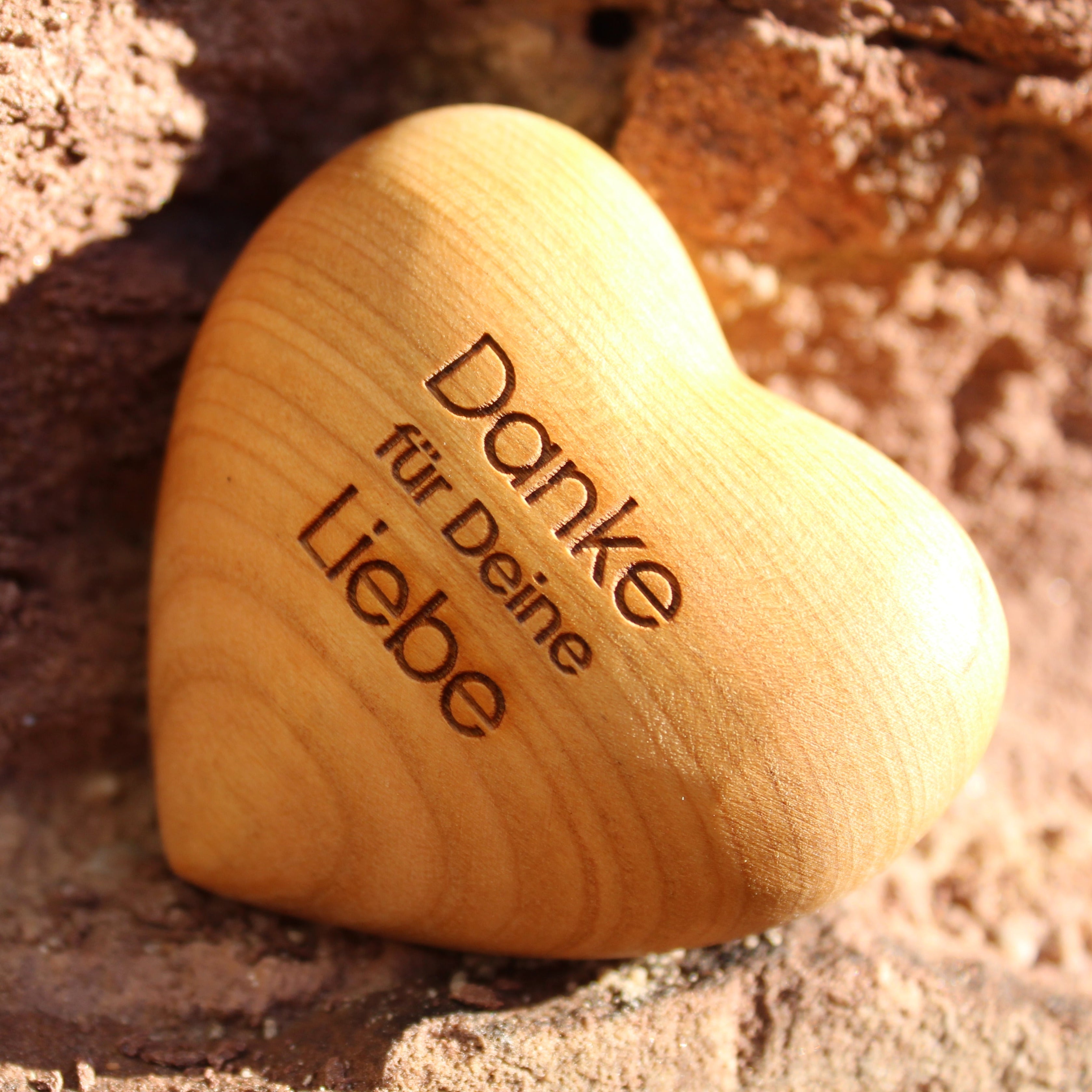 Thankgoods Wooden Heart Thank you for your love