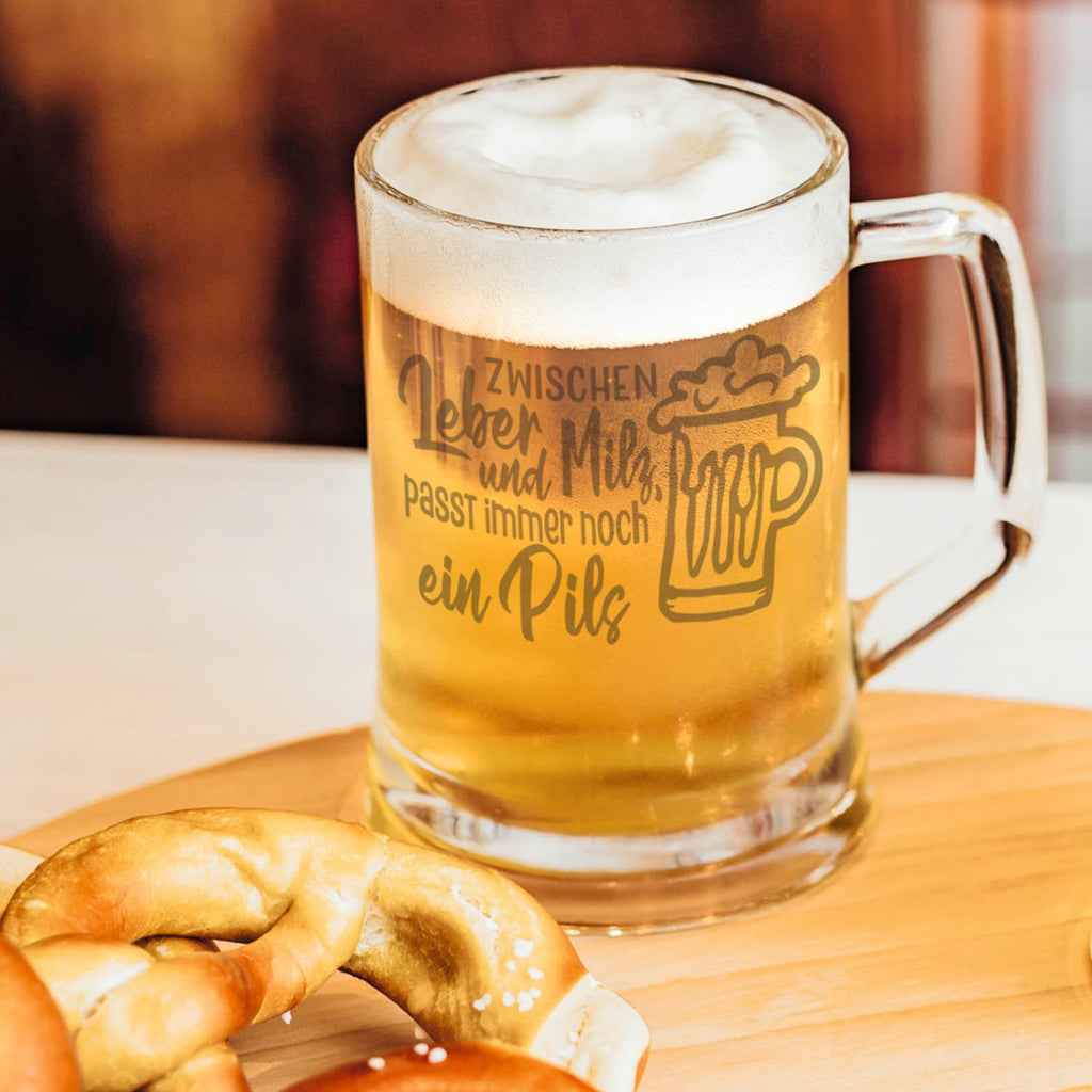 Montana Bierkrug mit Gravur "Zwischen Leber und Milz"