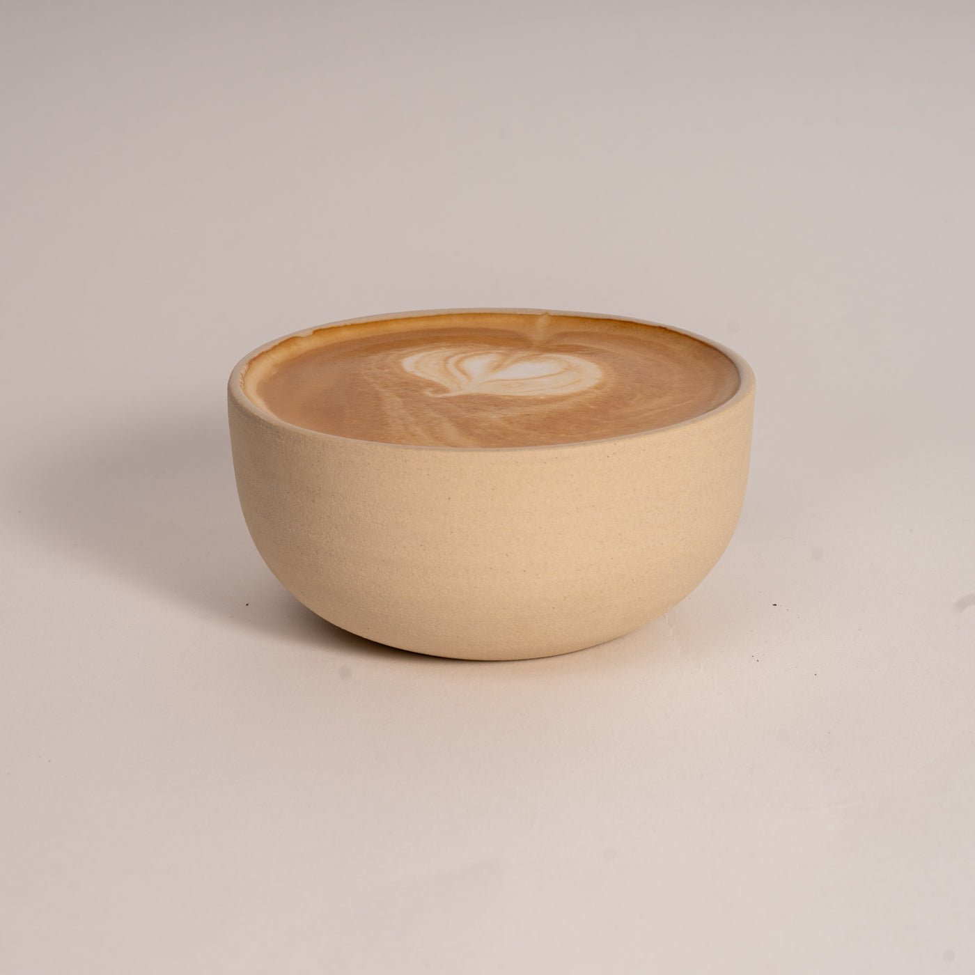 KUMO Cappuccino beige | handgemachte Tasse