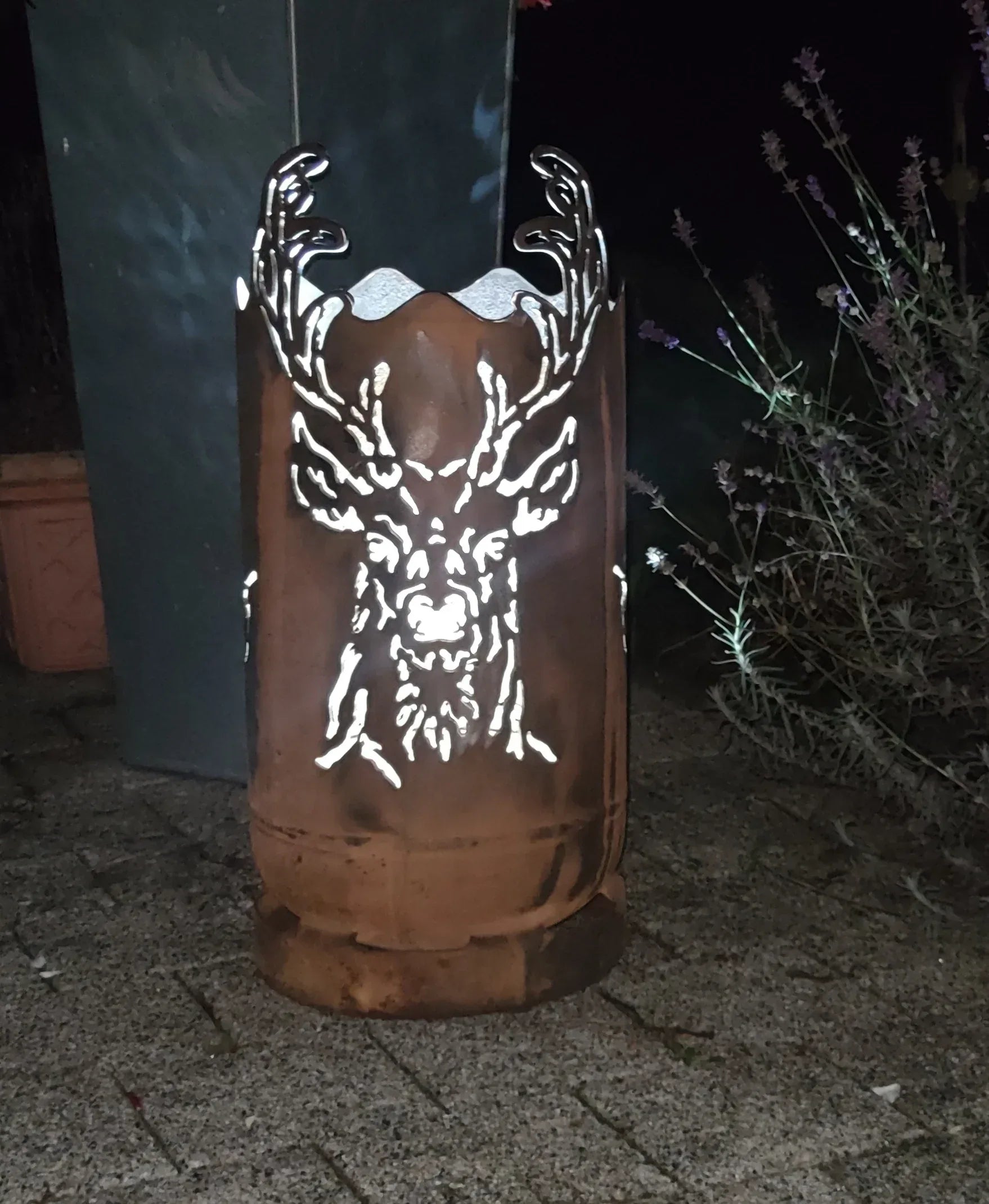 Dropslik Feuertonne "Hirsch" - feuertonnen.org