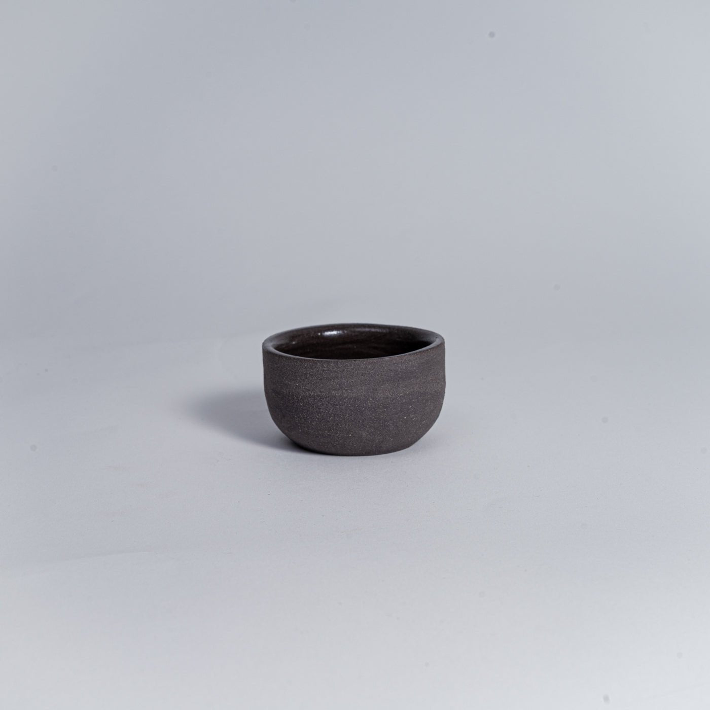 KUMO Espresso grau/schwarz | handgemachte Tasse