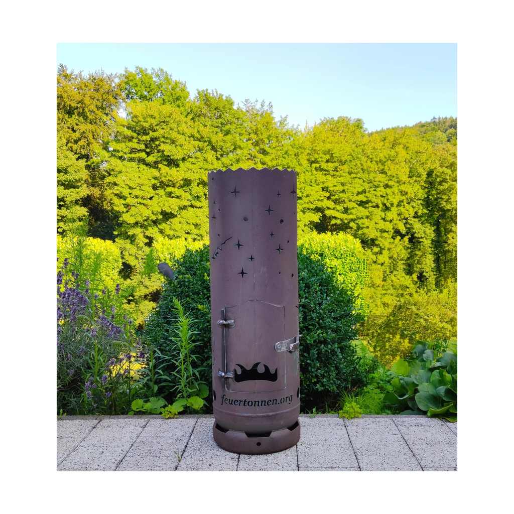 Feuertonne Lagerfeuer aus Metall mit Bart- und Sternen-Design, vordere Öffnung