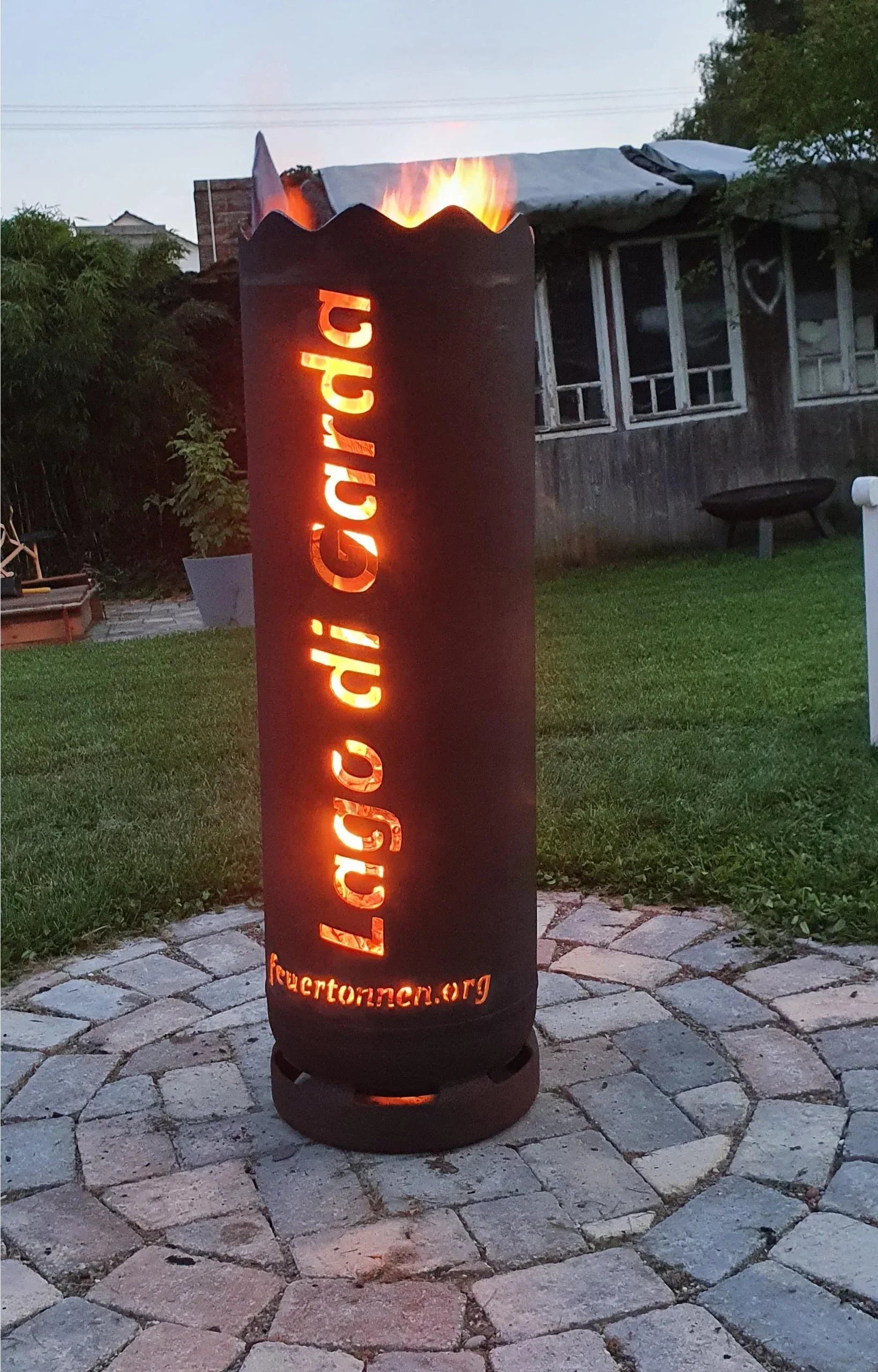 Feuertonne Lago di Garda - feuertonnen.org