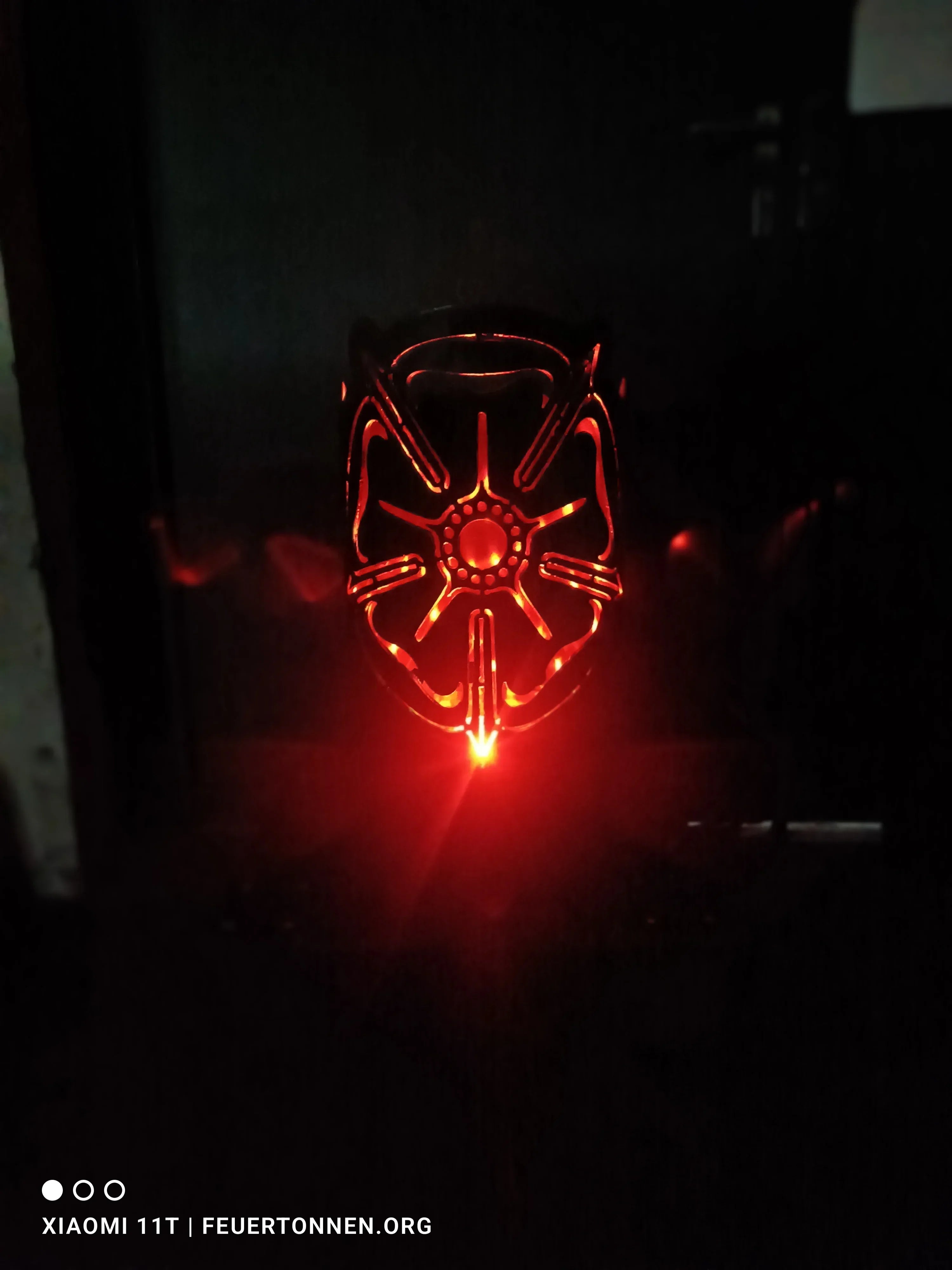 Dropslik Feuertonne Lippische Rose - feuertonnen.org