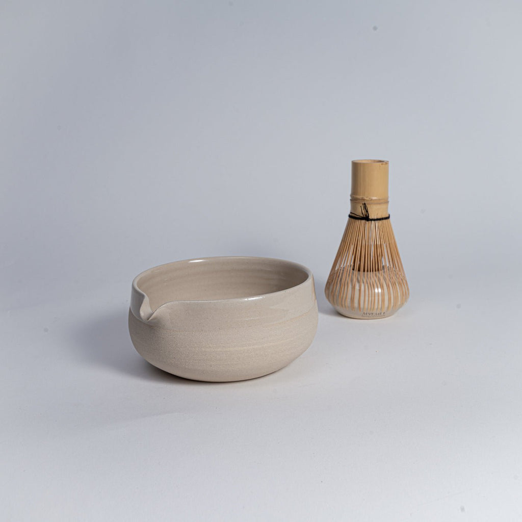 YOKO Matcha Besenständer beige