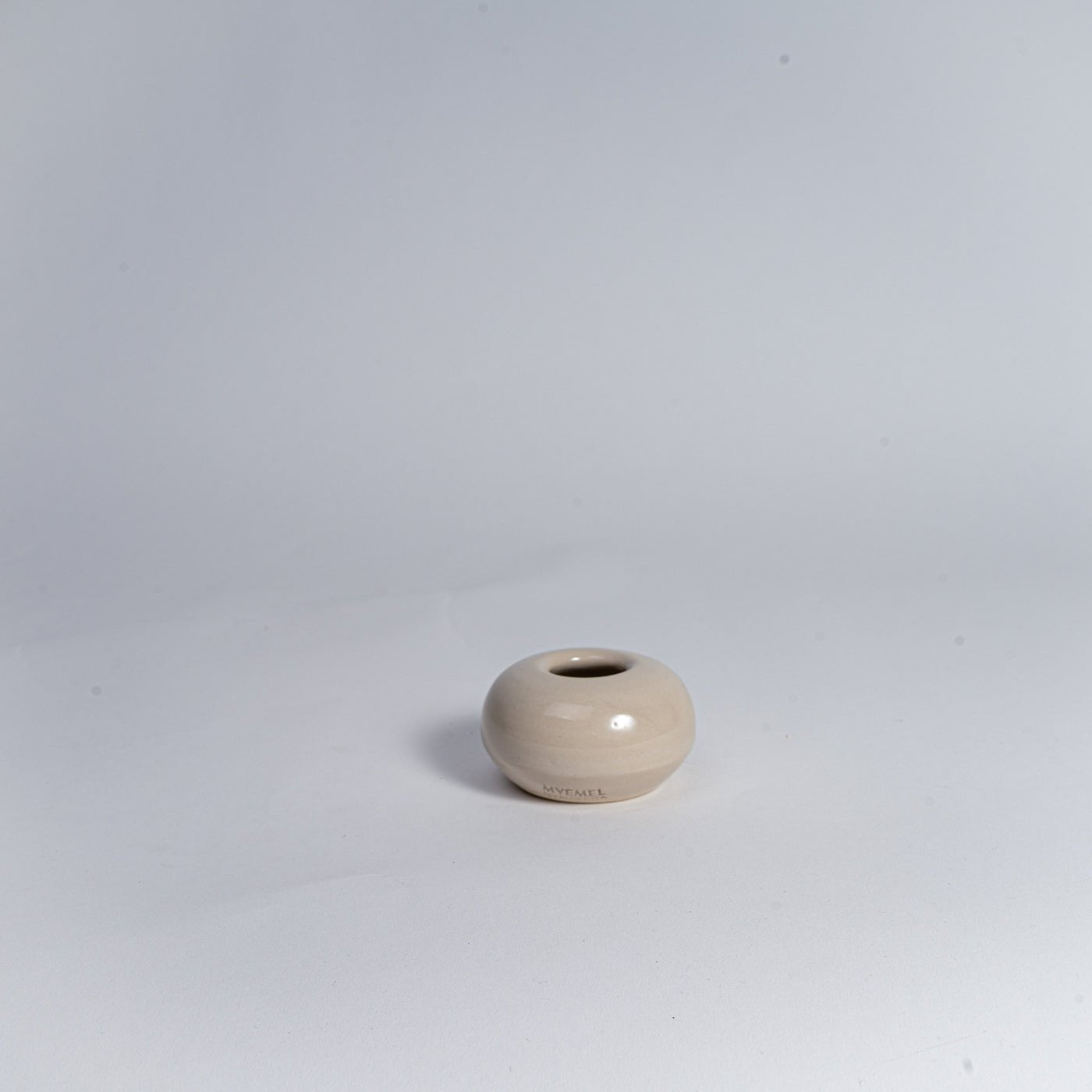 YOKO Matcha Besenständer beige