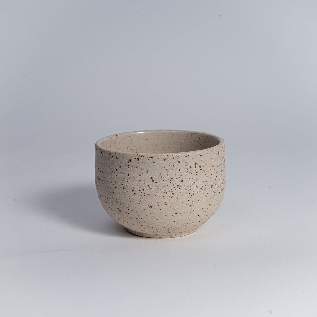 OCHA mit Spots | handgemachte Teetasse (Matcha)