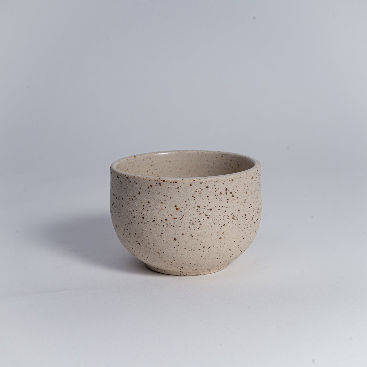 OCHA mit Spots | handgemachte Teetasse (Matcha)