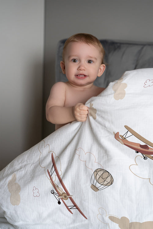 "Flugzeuge und Wolken" Premium Kinderbettwäsche