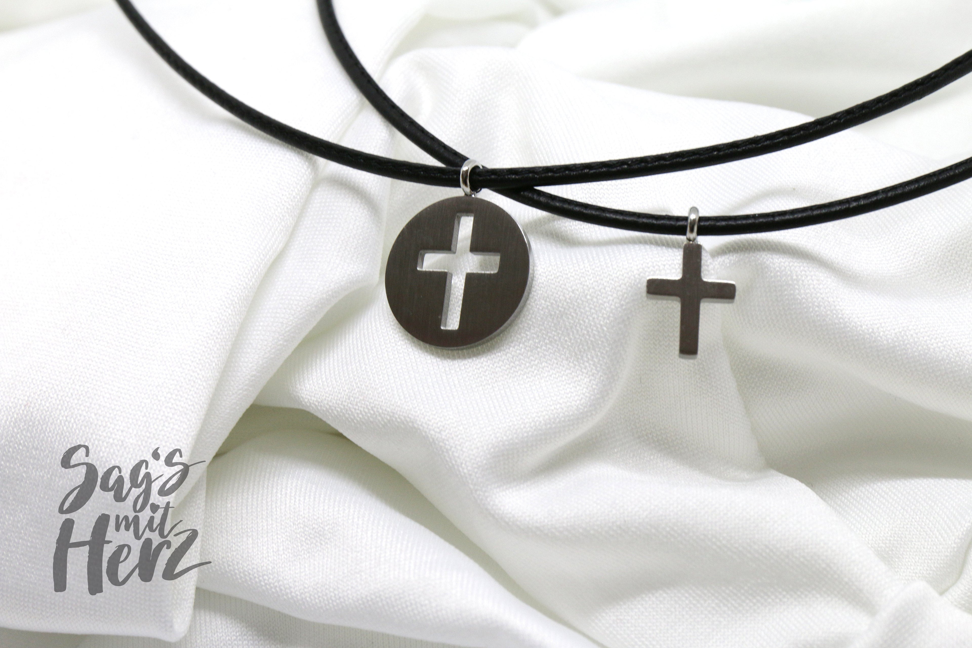 Thankgoods Friendship Jewelry Set Circle/Cross for 2 people who want to share their love in a very special way!